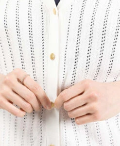 Cardigan Femme Ajouré Blanc Cassé à Col V - Style Élégant et Léger -Terredemarins prod 10099 cardigan tricot naturel gema 666x812 fc7ea0111e0b