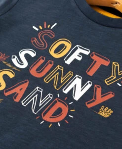 T-shirt Garçon Bleu Marine avec Imprimé Graphique - Confort et Style 7 T-shirt Garçon Bleu Marine avec Imprimé Graphique - Confort et Style -Terredemarins prod 10341 tee shirt mc indigo titus 666x812 fc7ea0111e0b