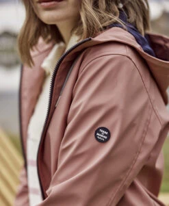 Terre de Marins Ciré Vieux Rose Femme - Modèle Iconique FECIREC -Terredemarins prod 10618 imper cire vieux rose fecirec 666x812 fc7ea0111e0b