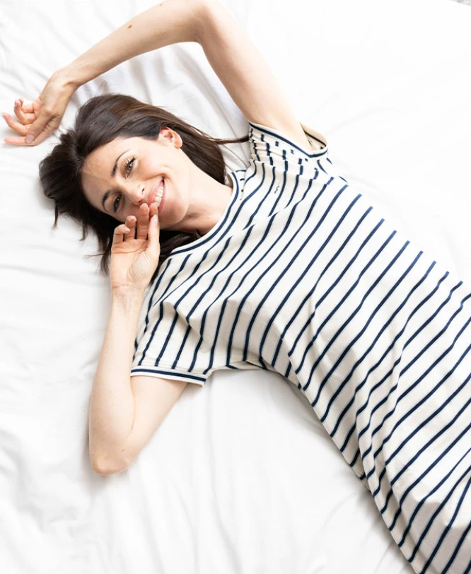 Ysomnia - Chemise de Nuit Rayée Bleue pour Femme 4 Ysomnia - Chemise de Nuit Rayée Bleue pour Femme – Image 2