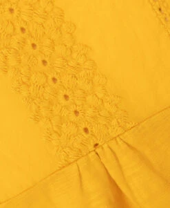 T-shirt Jaune en Coton Arum avec Broderie Anglaise et Volants 7 T-shirt Jaune en Coton Arum avec Broderie Anglaise et Volants -Terredemarins prod 2312 tee shirt mc mimosa arum 666x812 fc7ea0111e0b