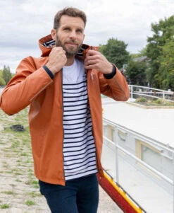 Marinière Homme Manches Courtes à Rayures Bleu Marine 9 Marinière Homme Manches Courtes à Rayures Bleu Marine -Terredemarins prod 4046 mariniere mc fond blanc raye indigo gaspar 666x812 fc7ea0111e0b