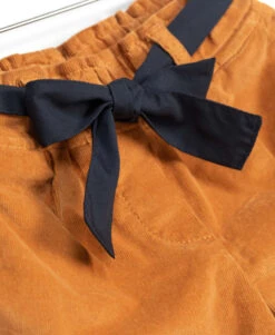 Short en Velours Côtelé Camel avec Ceinture Fantaisie pour Fille -Terredemarins prod 4900 short camel banaki 666x812 fc7ea0111e0b