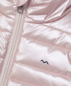 Doudoune Sans Manches Fille Rose Irisé - Gilet Matelassé Chic et Confortable -Terredemarins prod 4963 doudoune rose irise costum 666x812 fc7ea0111e0b