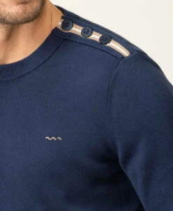 Pull Bleu Minéral pour Homme avec Détails Boutonnés Épaule 9 Pull Bleu Minéral pour Homme avec Détails Boutonnés Épaule -Terredemarins prod 5339 pull bleu mineral kafull 666x812 fc7ea0111e0b