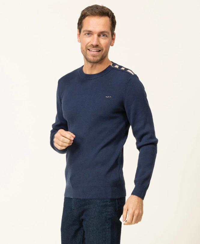Pull Bleu Minéral pour Homme avec Détails Boutonnés Épaule 3 Pull Bleu Minéral pour Homme avec Détails Boutonnés Épaule