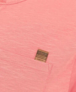 Gator T-shirt Homme à Col Tunisien et Poche Poitrine - Rose Indien 7 Gator T-shirt Homme à Col Tunisien et Poche Poitrine - Rose Indien -Terredemarins prod 5610 tee shirt mc rose indien gator 666x812 fc7ea0111e0b