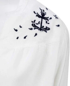 Chemise Blanche Femme avec Broderie Contrastée et Col V -Terredemarins prod 7717 chemise chemisier mc blanc optique evoe 666x812 fc7ea0111e0b
