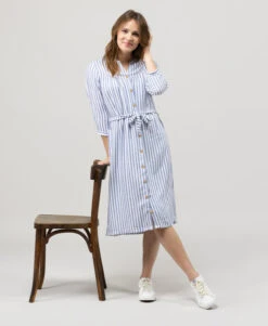 Robe Rayée à Manches 3/4 avec Ceinture - Style Chic et Confort