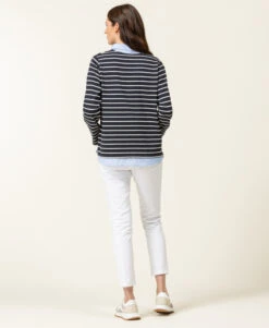 Sweat Rayé Femme Effet 2 en 1 avec Col Chemise Contrasté 11 Sweat Rayé Femme Effet 2 en 1 avec Col Chemise Contrasté -Terredemarins prod 7948 sweat fond indigo raye naturel caraly 666x812 fc7ea0111e0b