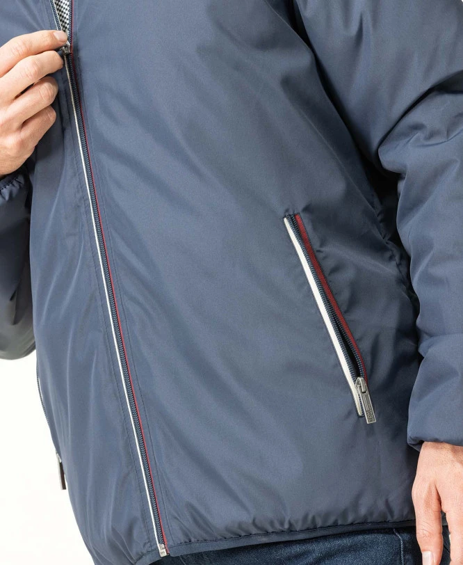 Blouson Homme Bleu Marine Déperlant avec Capuche Ajustable 5 Blouson Homme Bleu Marine Déperlant avec Capuche Ajustable – Image 3