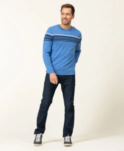 Pull Homme Bleu Vif à Col Rond - Tricot Élégant et Confortable -Terredemarins prod 8248 pull bleu moyen kanen 666x812 fc7ea0111e0b