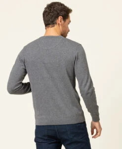 Pull Gris en Coton à Col V pour Homme - Coupe Classique et Élégante 8 Pull Gris en Coton à Col V pour Homme - Coupe Classique et Élégante -Terredemarins prod 9067 pull gris chine fonce kariba 666x812 fc7ea0111e0b