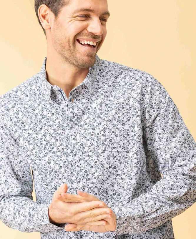 Chemise Blanche Homme à Imprimé Gris - Coupe Ajustée Élégante 5 Chemise Blanche Homme à Imprimé Gris - Coupe Ajustée Élégante – Image 3
