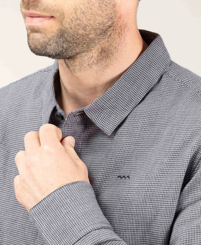 Chemise Grise à Motif Micro Pied-de-Poule pour Homme - Coupe Slim 5 Chemise Grise à Motif Micro Pied-de-Poule pour Homme - Coupe Slim – Image 3