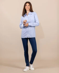 Chemise Femme Manches Longues Bleu Ciel - Style Chic & Détails Raffinés