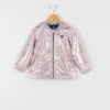Coupe-vent Rose Irisé à Capuche pour Fille - Style Justis 1 Coupe-vent Rose Irisé à Capuche pour Fille - Style Justis -Terredemarins prod 9308 coupe vent rose irise justis 666x812 fc7ea0111e0b