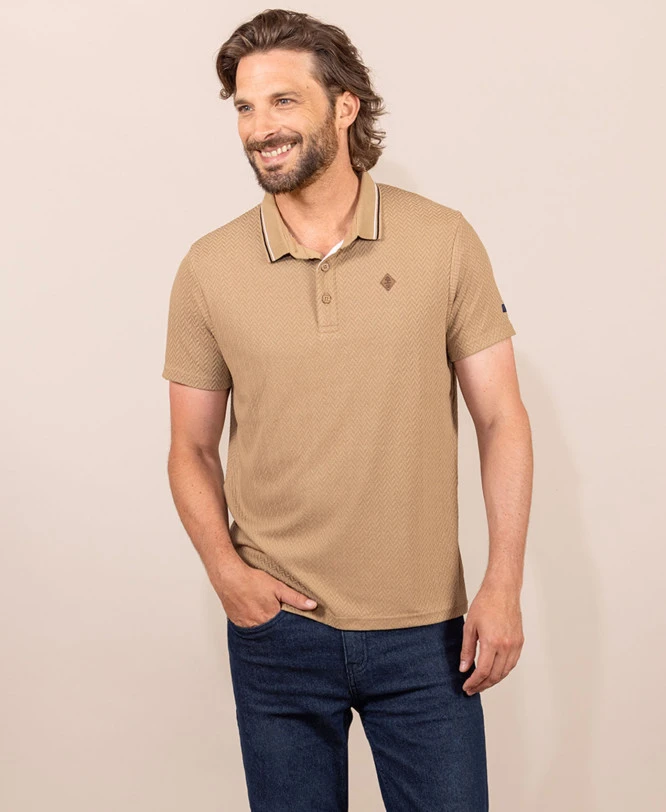Polo Homme Beige en Maille Texturée avec Détails Contrastés