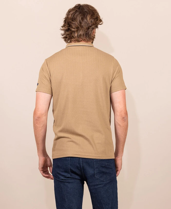 Polo Homme Beige en Maille Texturée avec Détails Contrastés 4 Polo Homme Beige en Maille Texturée avec Détails Contrastés – Image 2