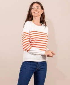 Pull Marinière Femme Grège à Rayures Orange et Boutons aux Épaules