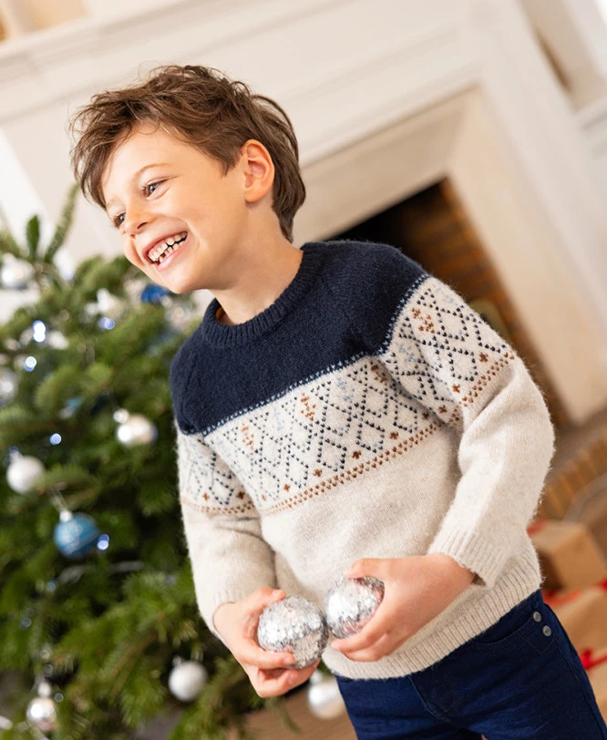 Pull de Noël pour Garçon en Tricot Jacquard - Style Marine et Confort 3 Pull de Noël pour Garçon en Tricot Jacquard - Style Marine et Confort