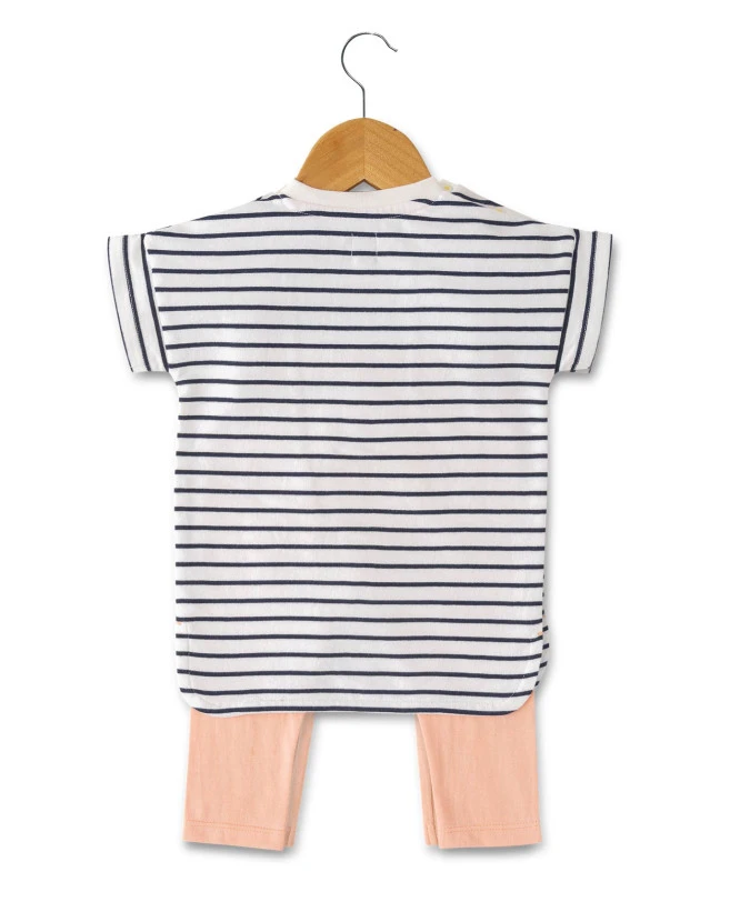 Ensemble Bébé EFANELLE : Robe Rayée & Legging Pêche Confortable 4 Ensemble Bébé EFANELLE : Robe Rayée & Legging Pêche Confortable – Image 2