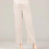 Pantalon en Lin Femme Grège - Coupe Fluide 7/8ème | Modèle Pilot 1 Pantalon en Lin Femme Grège - Coupe Fluide 7/8ème | Modèle Pilot -Terredemarins prod 9975 pantalon grege pilot 666x812 fc7ea0111e0b