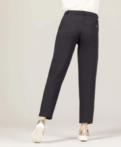Pantalon Noir 7/8ème Femme - Coupe Élégante et Taille Élastiquée -Terredemarins prod 9982 pantalon noir polino 666x812 fc7ea0111e0b